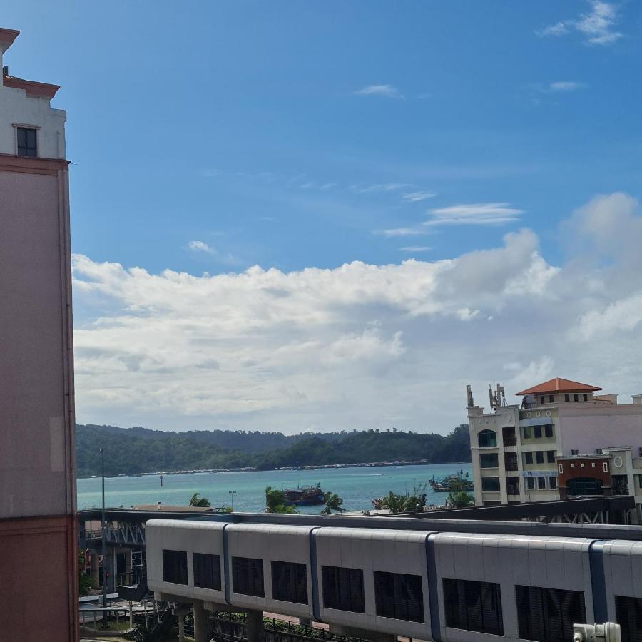 Y Homes Kota Kinabalu Eksteriør billede